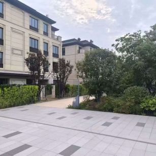 绍兴 芝麻白与芝麻白搭配铺装，尺寸1200*600