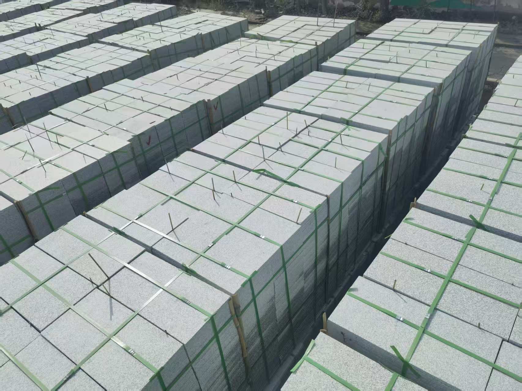 绍兴 芝麻白1.8公分火烧300*600地铺，清仓大甩卖