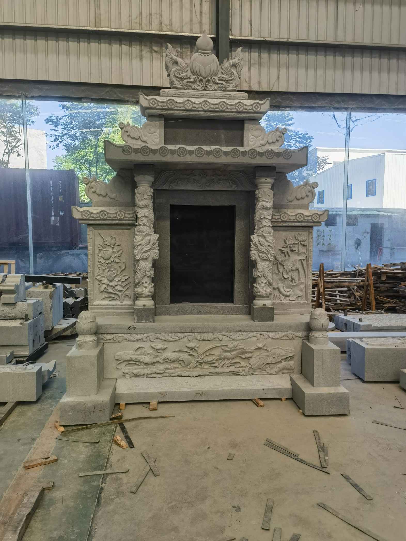 绍兴 芝麻灰高档墓碑、土墓，一套也支持定做