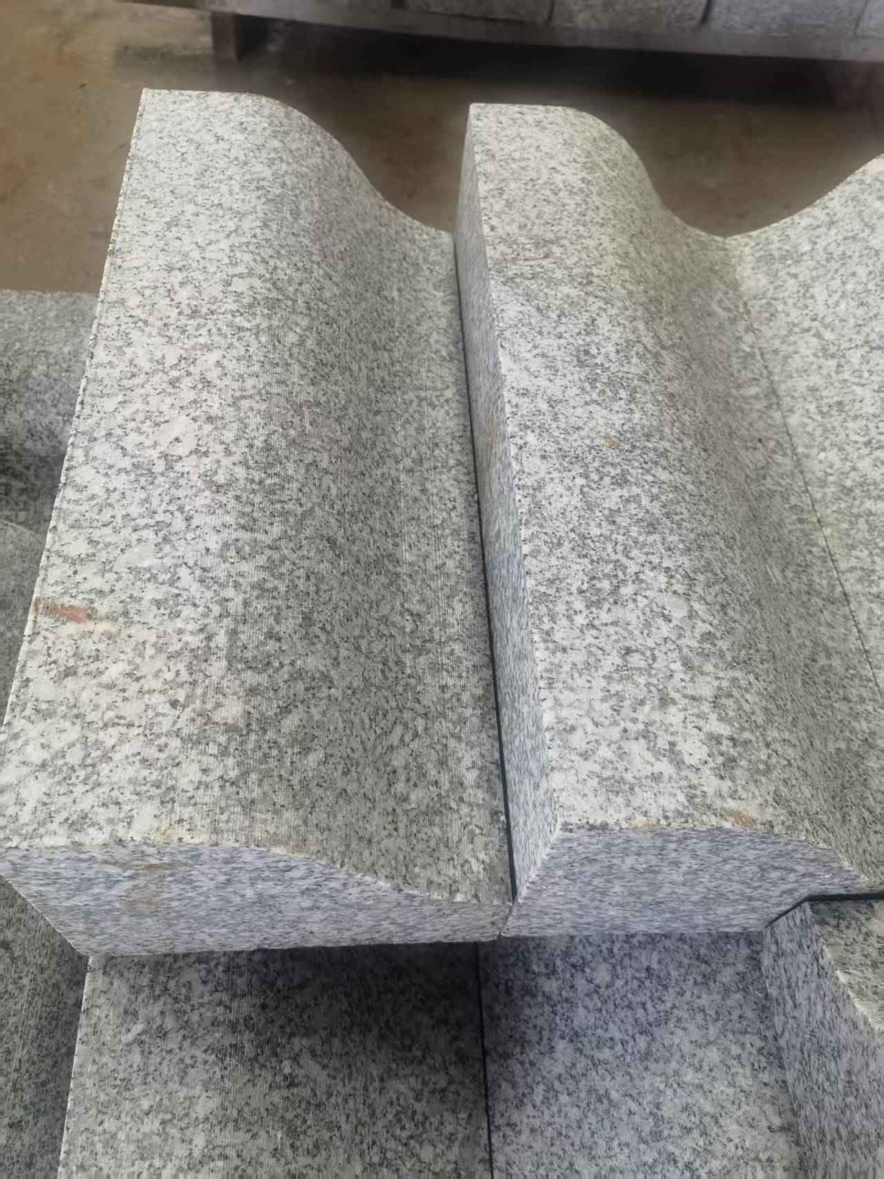 绍兴芙蓉白S型拉丝面路沿石