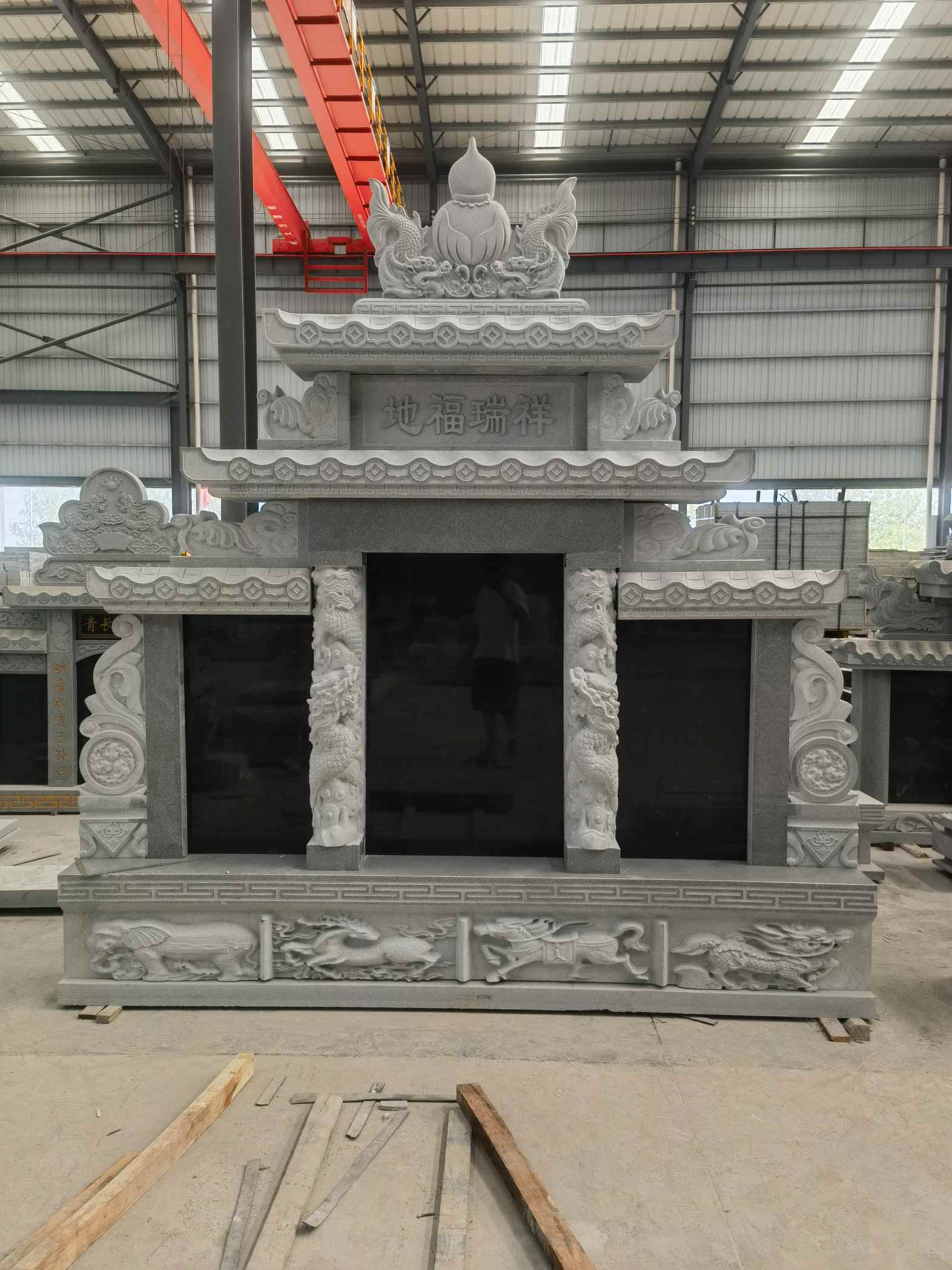 绍兴 芝麻灰高档墓碑、土墓，一套也支持定做