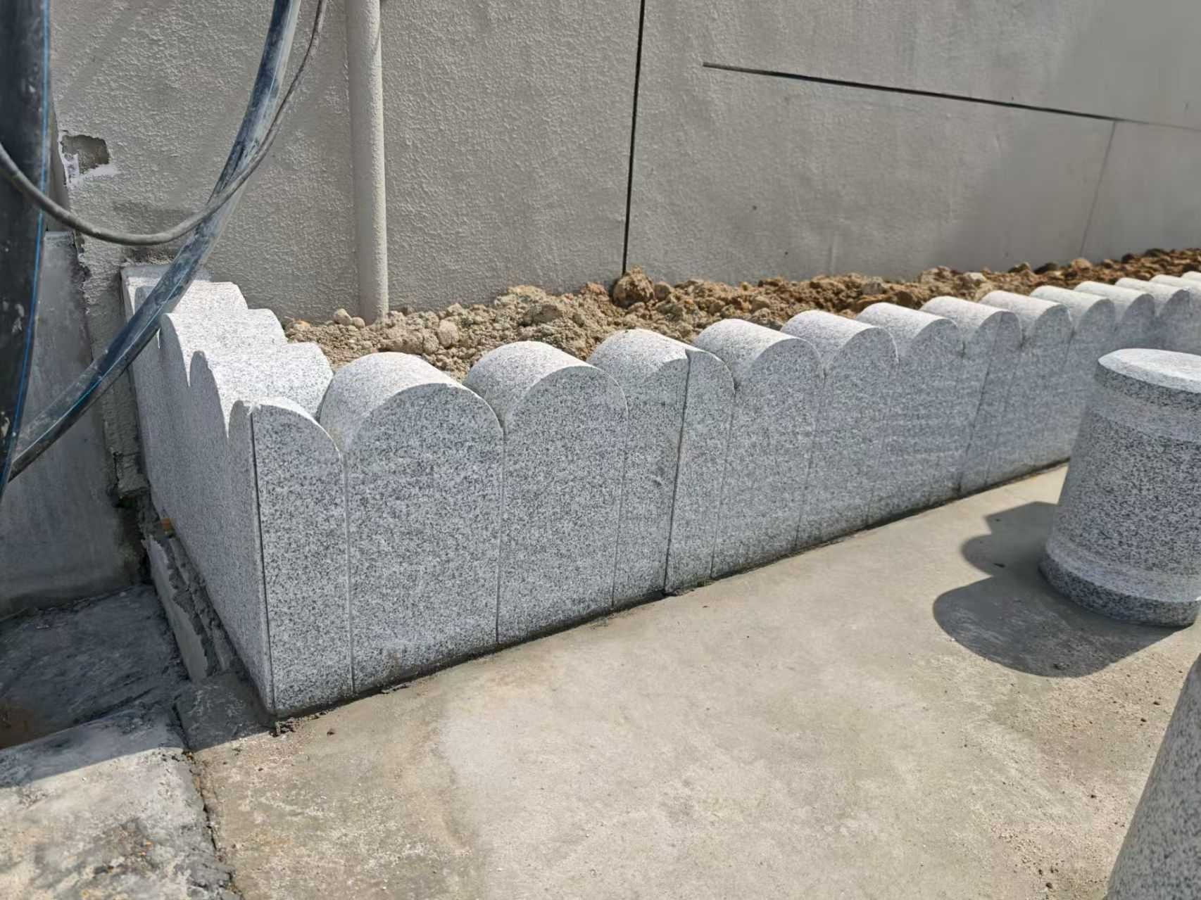 绍兴 芝麻白花岗岩花边石铺装效果图